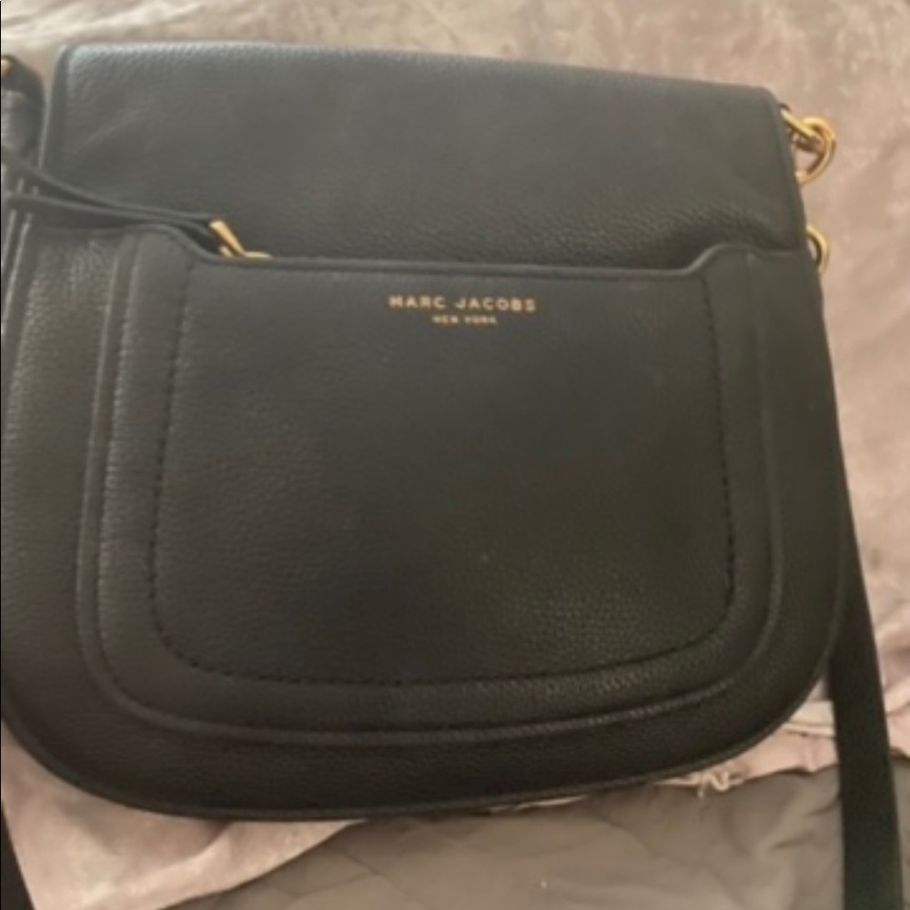 Marc Jacobs Large Black Leather Crossbody Bag In Very Good Condition